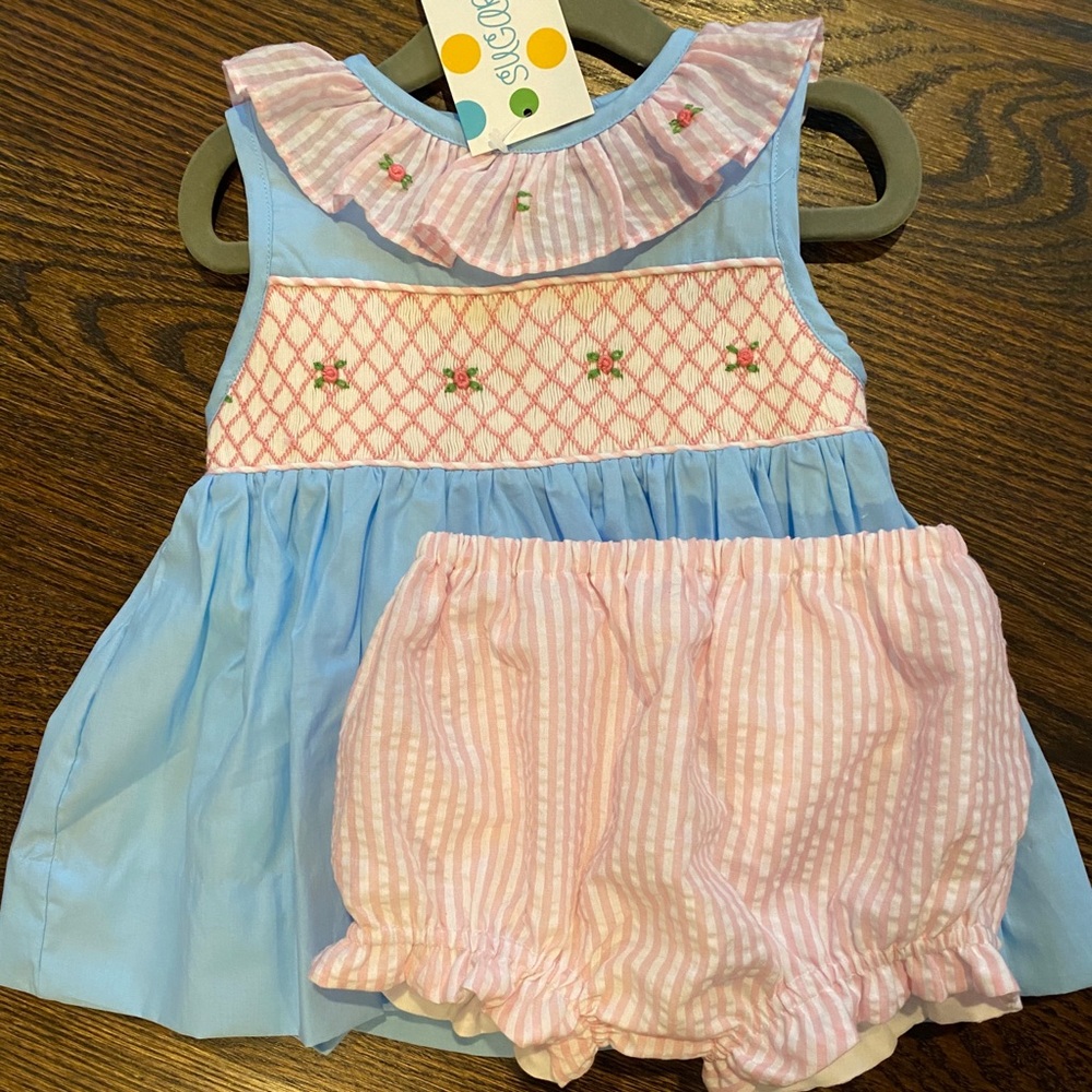 NWT Sugar Dumplin'- Smocked Floral Bloomer Set 24m